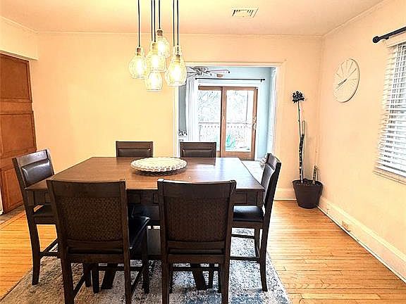 4th image of 32 Martin Ter