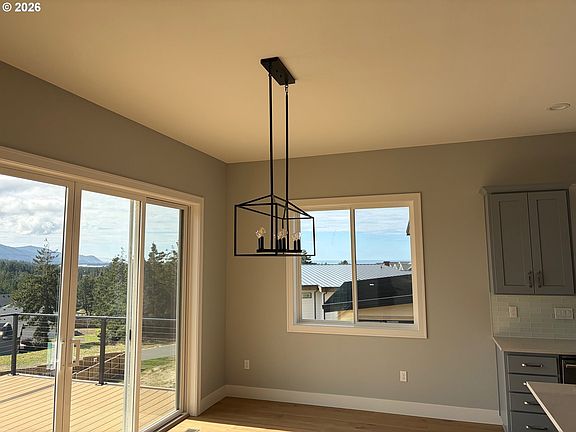 4th image of 476 Sea View Dr #62