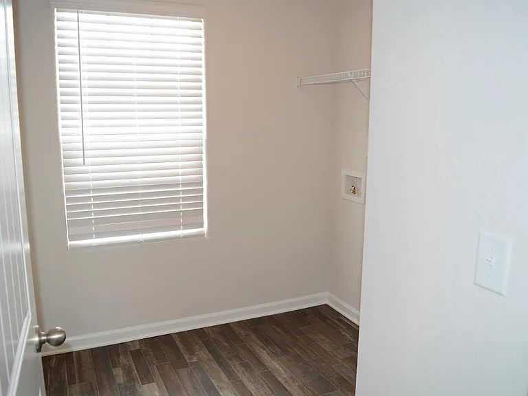248 Yorktown Ln #1 — Photo 3