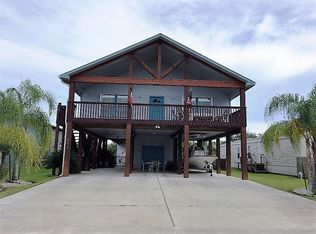 313 Coastal Oaks Loop, Port O Connor, TX 77982