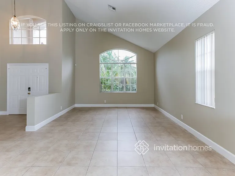 335 Cambridge Dr — Photo 5