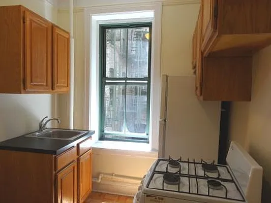 Rented by City & Suburban | media 32