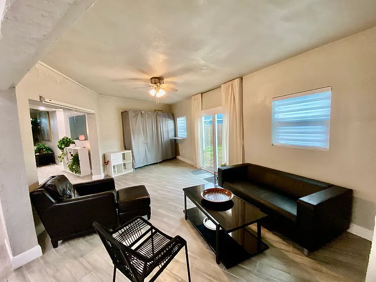 3815 S Shade Ave — Photo 6