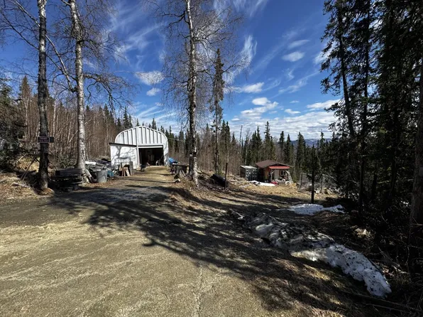 5775 Winchester Dr, Fairbanks, AK 99709