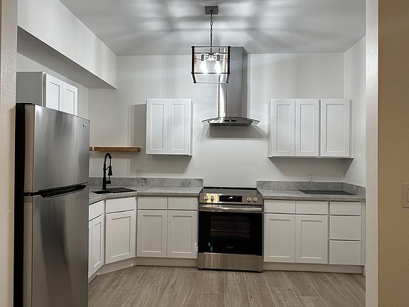 5th image of 555 Private Address Apartment Attached To Single