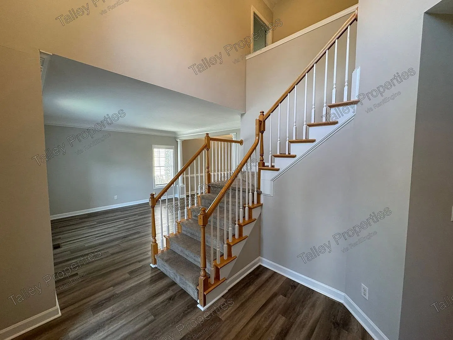 4 bed, 2.5 bath, 2400 sqft, $2,899 — Photo 4