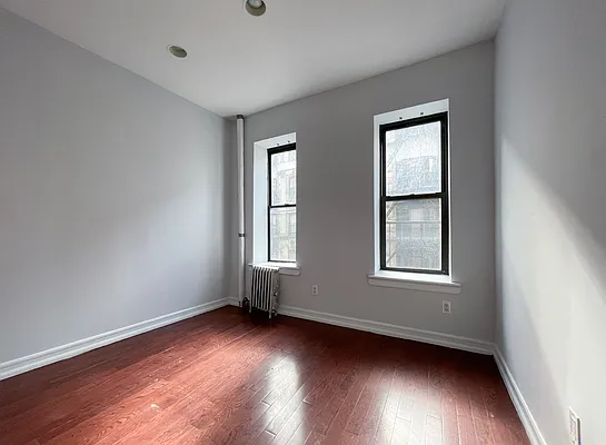 Rented by Kahen Properties | media 14