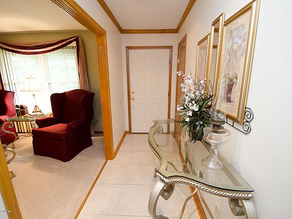 4th image of 7901 Stacy Lynn Ct