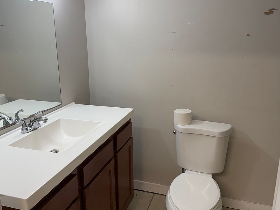 1st image of 319 N 7th St