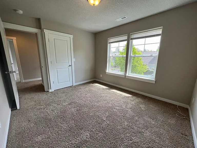 3202 Sherman Ave — Photo 4