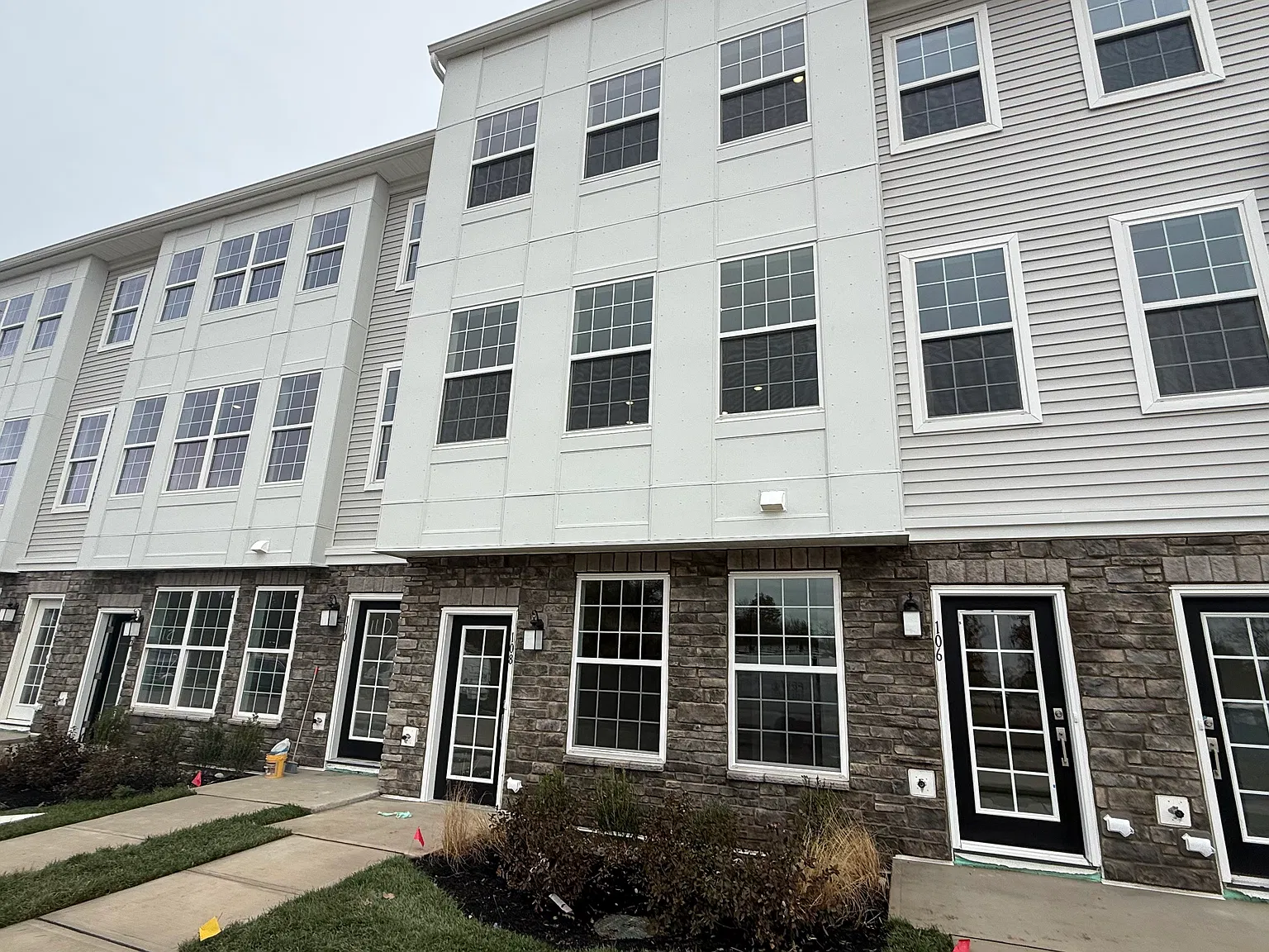 106 Leona Stewart Ln — Photo 3