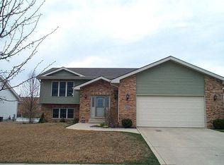 5816 Phillips Rd, Schererville, IN 46375