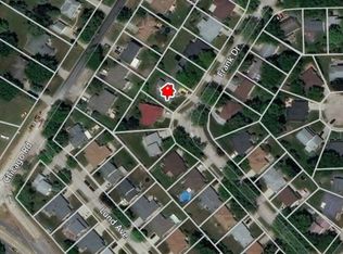 31305 Frank Dr, Warren, MI 48093