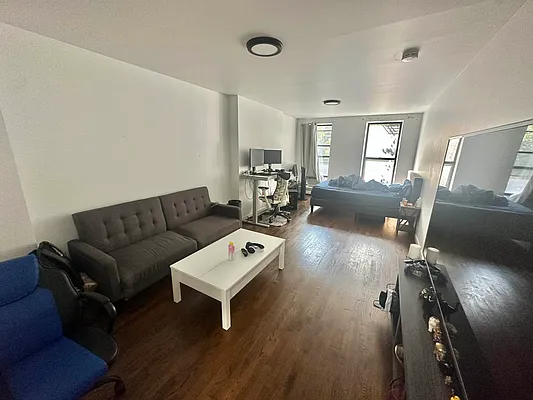 Rented by Oxford Property Group | media 2