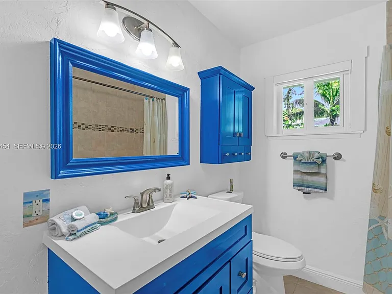 23 Susan St — Photo 11