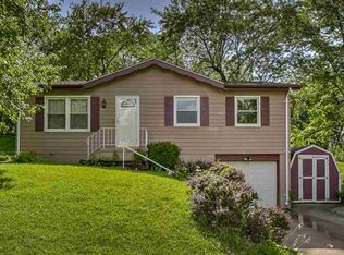 610 N 4th St, Bellevue, NE 68005