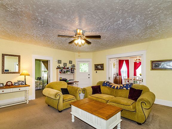 4th image of 4111 104th St E