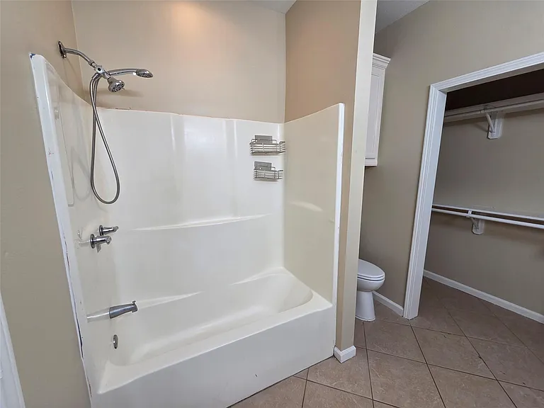 928 Runneburg Rd — Photo 17