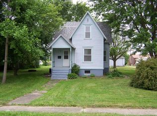 911 E Pells St, Paxton, IL 60957