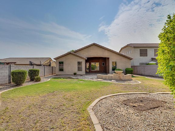 5th image of 3808 S 99th Dr