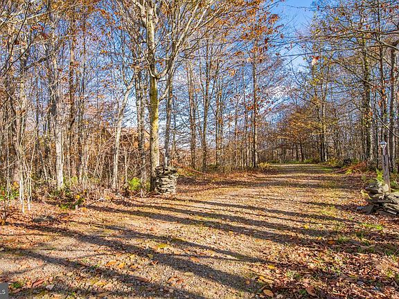 2nd image of 115 Glory Ridge Rd