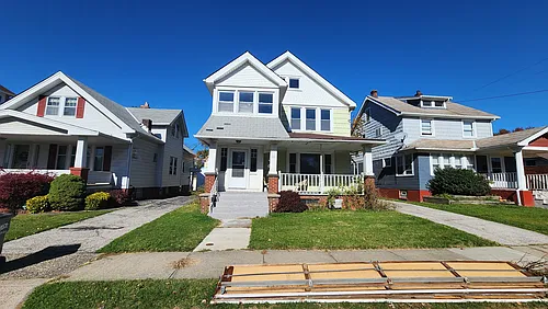 10401 Homeworth Ave Photo 1