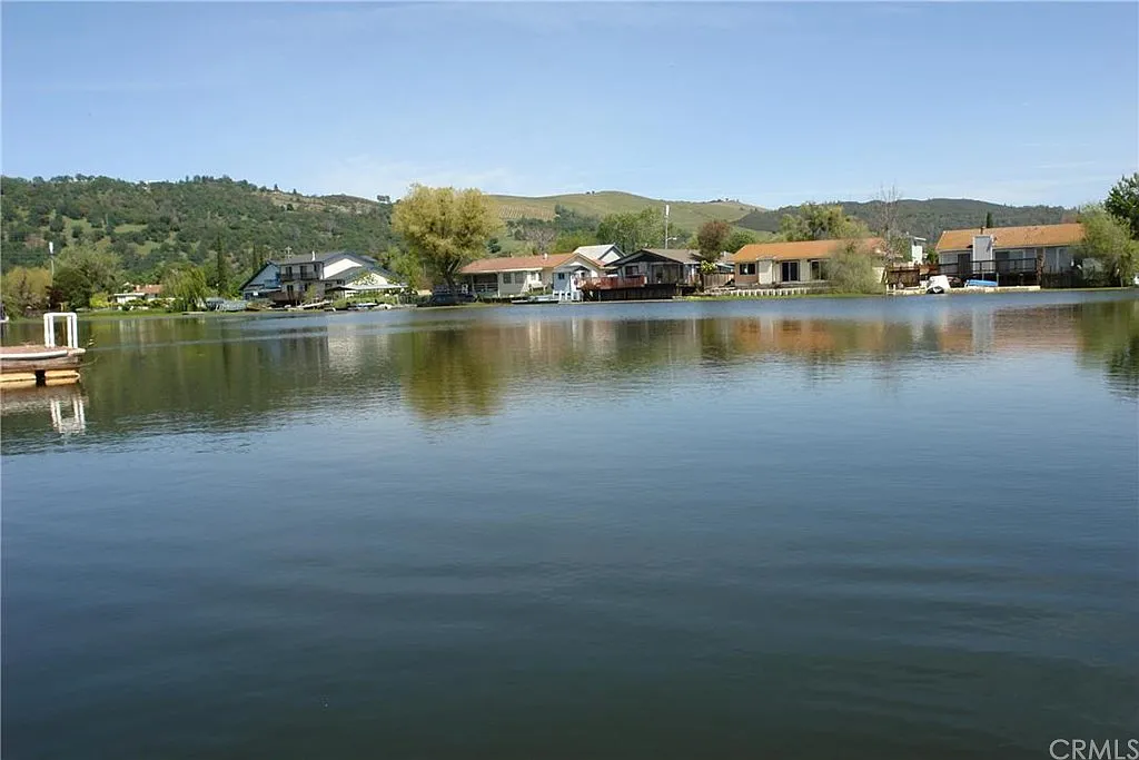 694 Keys Blvd photo 1