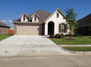 2723 Elmwood Dr, Burleson, TX 76028