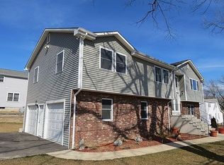 777 Plattsville Rd, Trumbull, CT 06611