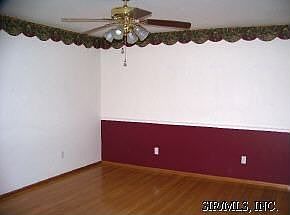 3rd image of 2113 Hamilton Dr