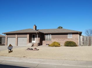1605 E 28th St, Hays, KS 67601