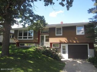 17 North Court St, Morris, MN 56267