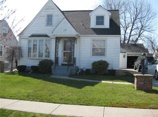 36 Wrexham Ct N, Tonawanda, NY 14150