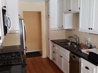 42 Windsor Ln, Sierra Madre, CA 91024
