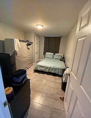 3rd image of 279 Swinton Ave #1