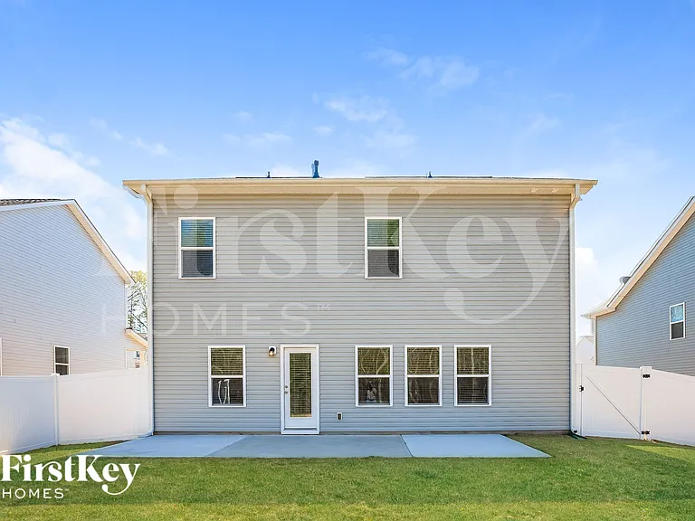 5521 Begonia St — Photo 15