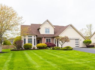 287 Sunny Mill Ln, Rochester, NY 14626
