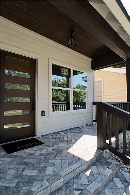 705 Harris Ave — Photo 4