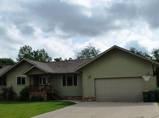 222 Park Rd, Staples, MN 56479