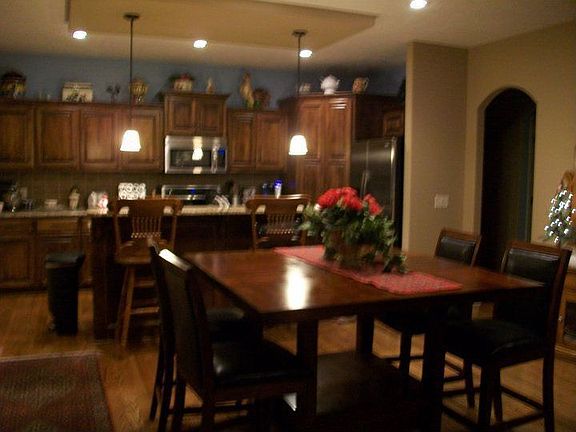 Open concept floor plan is great for entertaining