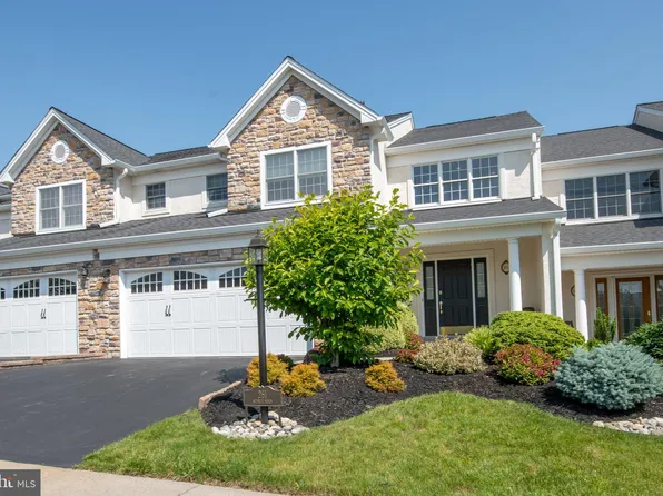 261 Sydney Rd, Holland, PA 18966