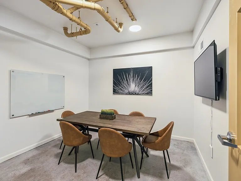 Pullman Lofts — Photo 54