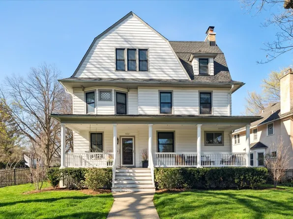 932 Lake Ave, Wilmette, IL 60091