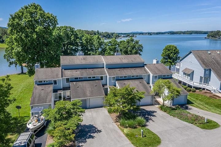 1st image of 234 Blarney Stone Ct