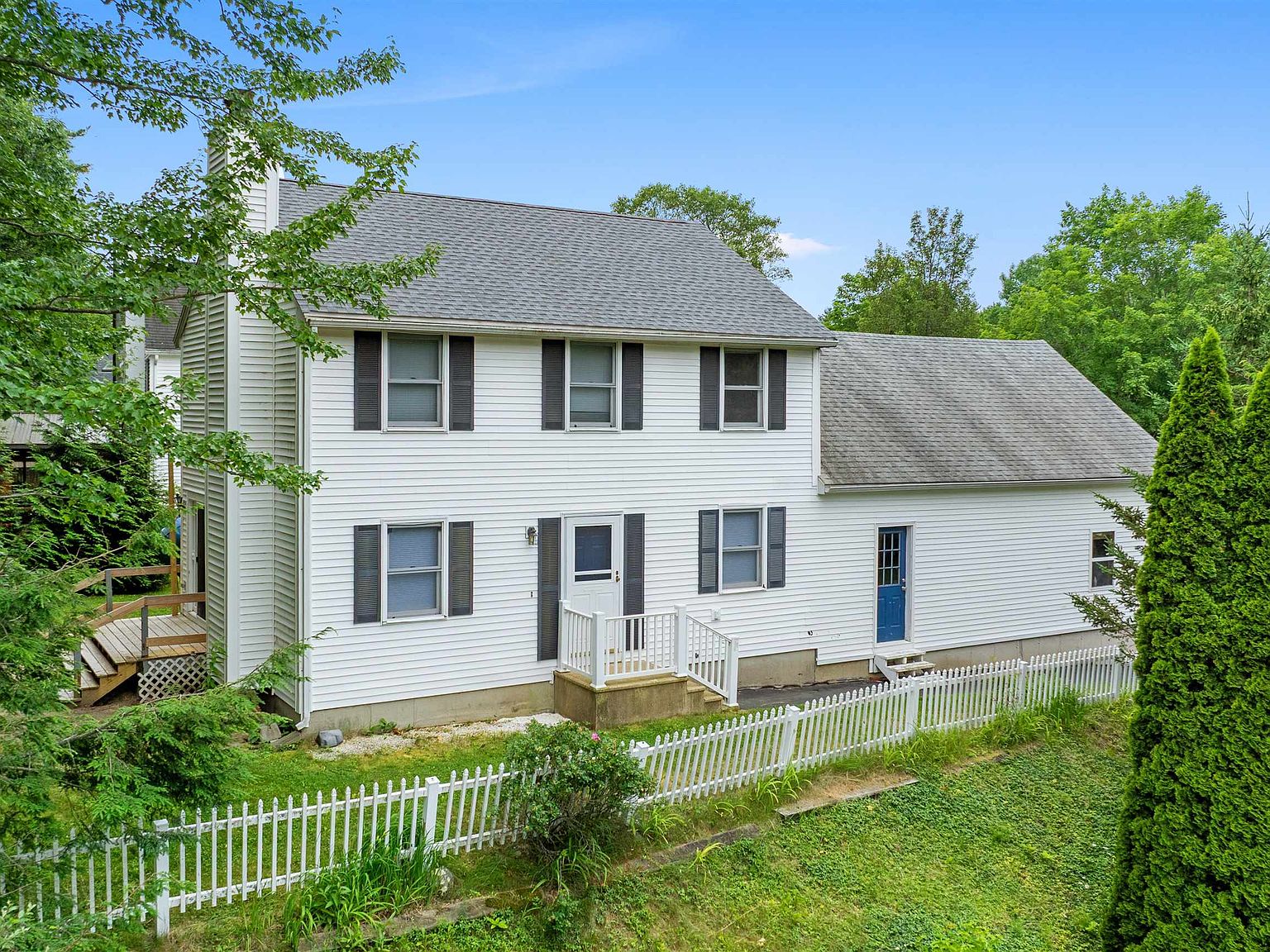 8 Oak Hill Lane, Exeter, NH 03833 | Zillow