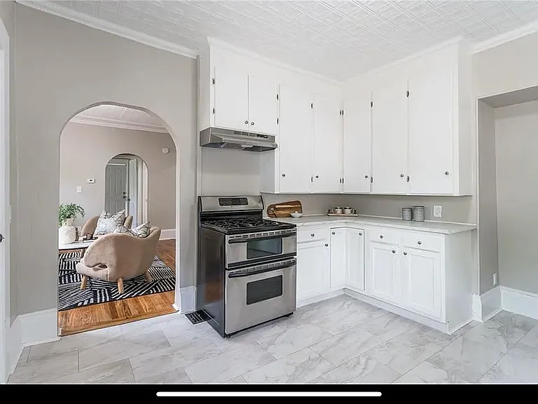 31 Woodlawn St — Photo 18