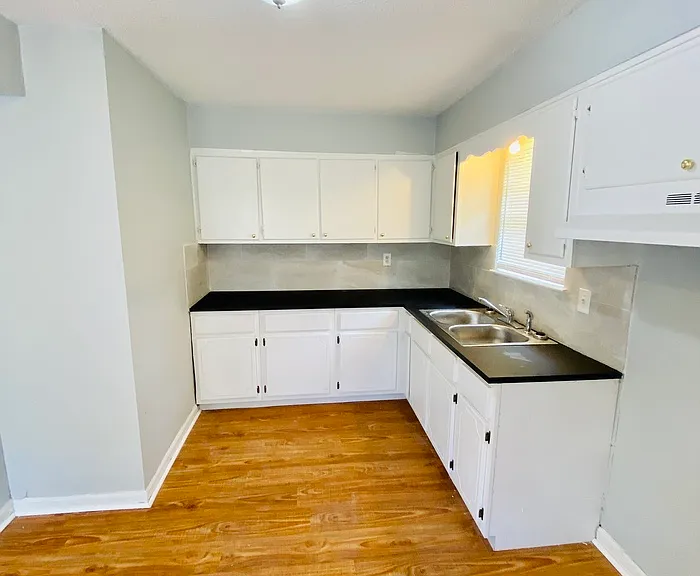 3715 Bluff Wood Dr — Photo 5