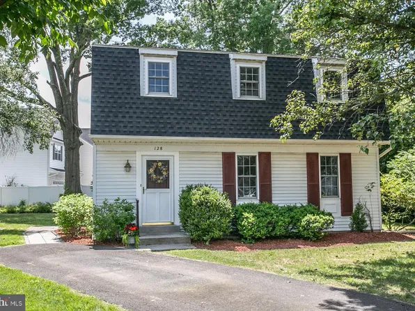 128 Whitney Pl, Lansdale, PA 19446