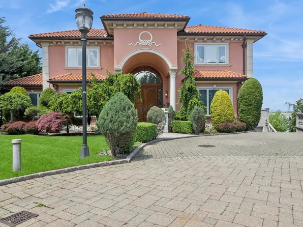 1-06 Samos Lane image 4 of 28