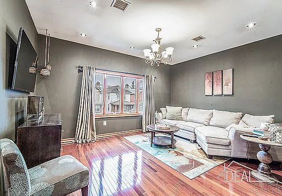 3rd image of 65 77th St Floor 2